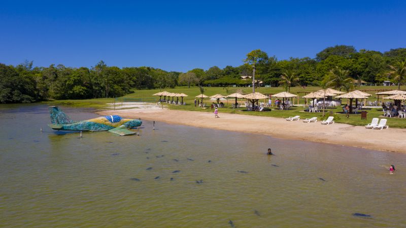 Praia da Figueira, um passeio para todas as idades Praia da Figueira, um passeio para todas as idades