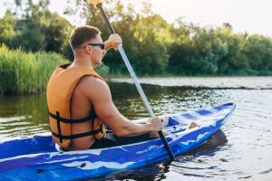Descubra a emoção de explorar os rios de Bonito de caiaque Descubra a emoção de explorar os rios de Bonito de caiaque