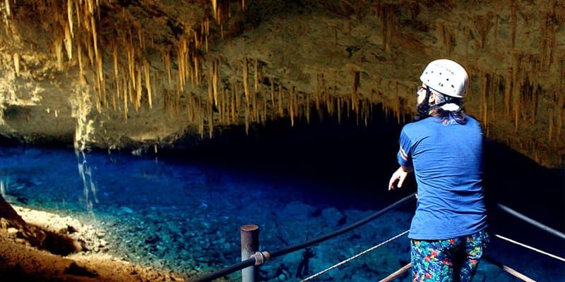 Gruta Lago Azul